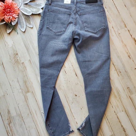 Womens Jeans - Picture 6 of 8